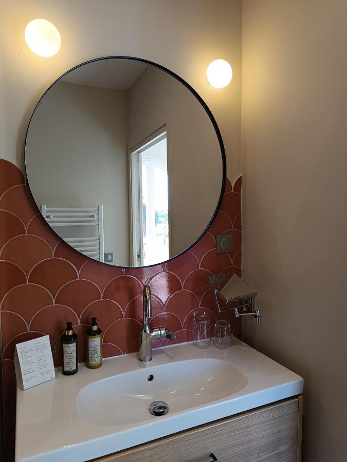 Les Galets Hotel Et B&B Бандоль Экстерьер фото